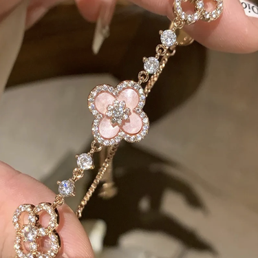 Blossom Glow 3-Piece Jewelry Set – Pink Flower 18K Gold-Plated